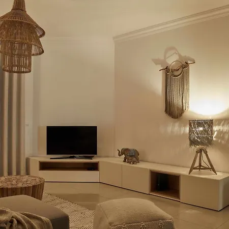 Casa Terra With Pool & Free Wifi *